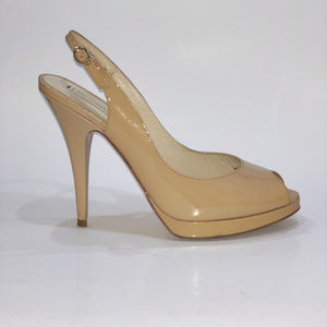 BCBG MaxAzria Pumps